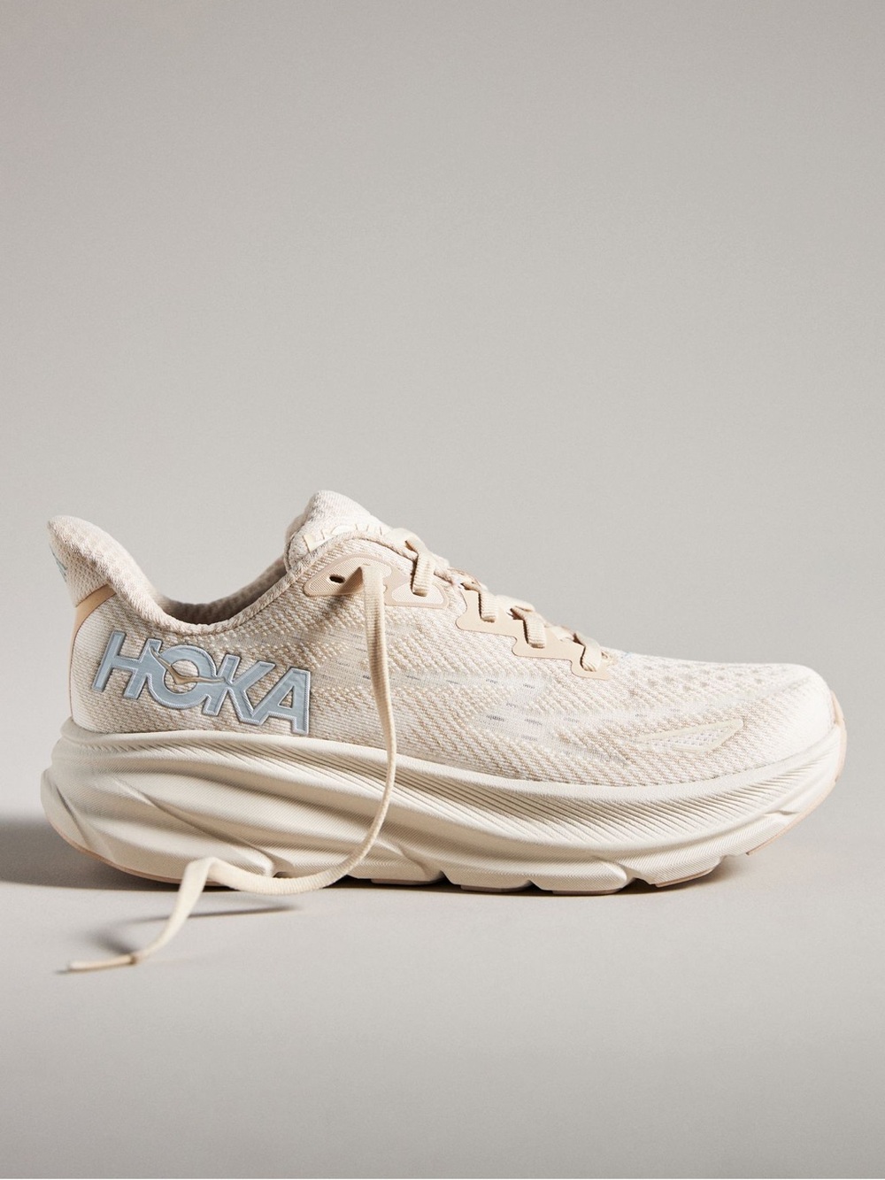 NEW IN BOX HOKA Clifton 9 Sneakers
